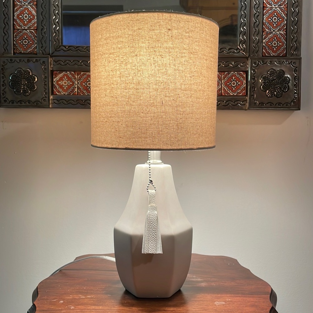 Corina table lamp